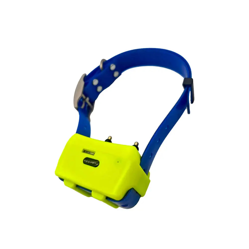 4G Pet Tracker Hound GPS Collar in blue with yellow tracker unit, angled view